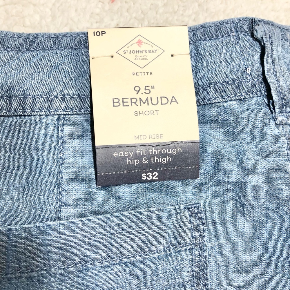 St. John's Bay Women's Cargo Bermuda Shorts - Picture 6 of 8